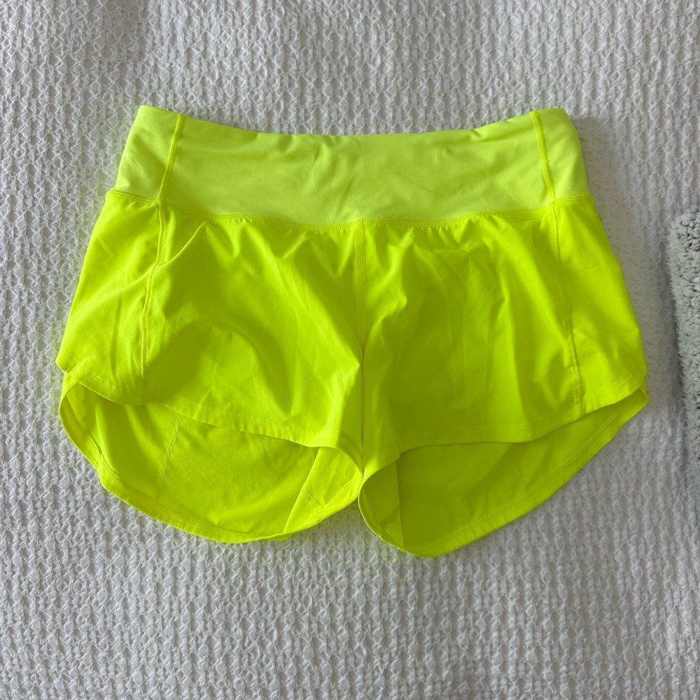 Size 6 Lulu lemon shorts